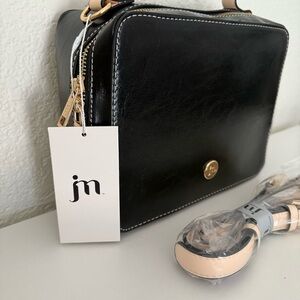 NWT~ Jessica Moore JM-386BLT Black Textured Camera Bag with Crossbody Strap